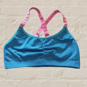 UNDER ARMOUR YOUTH SIZE SPORTS BRA
